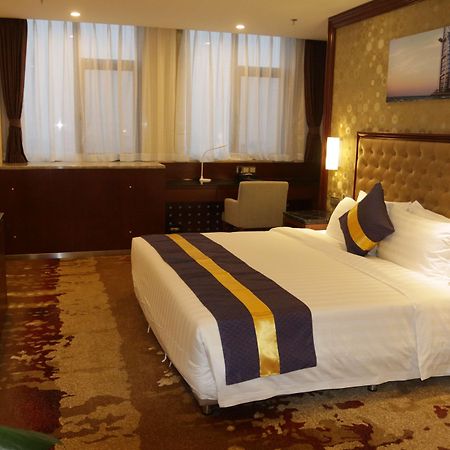 Best Western Hotel Yantai Esterno foto
