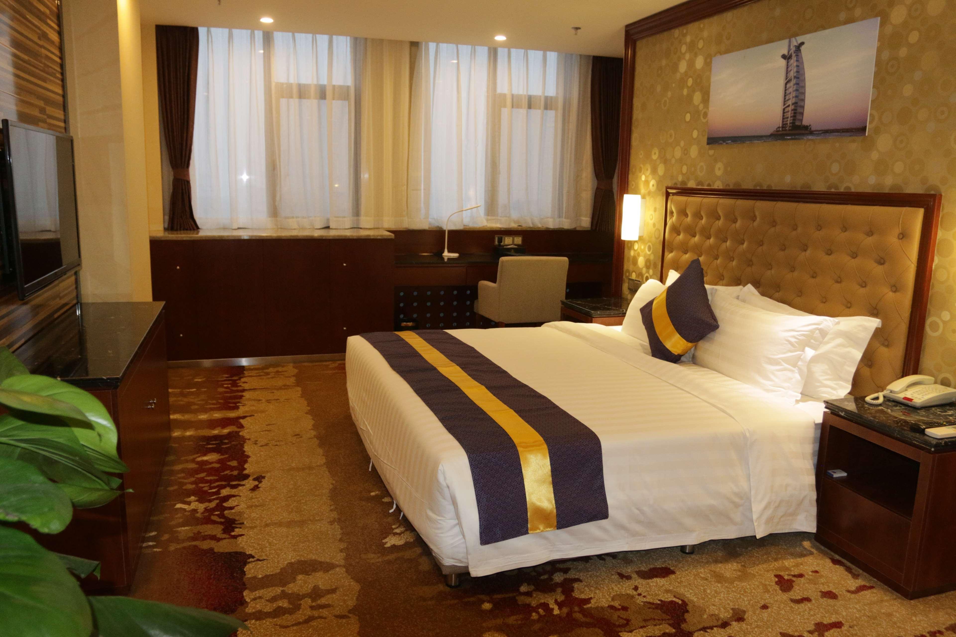 Best Western Hotel Yantai Esterno foto